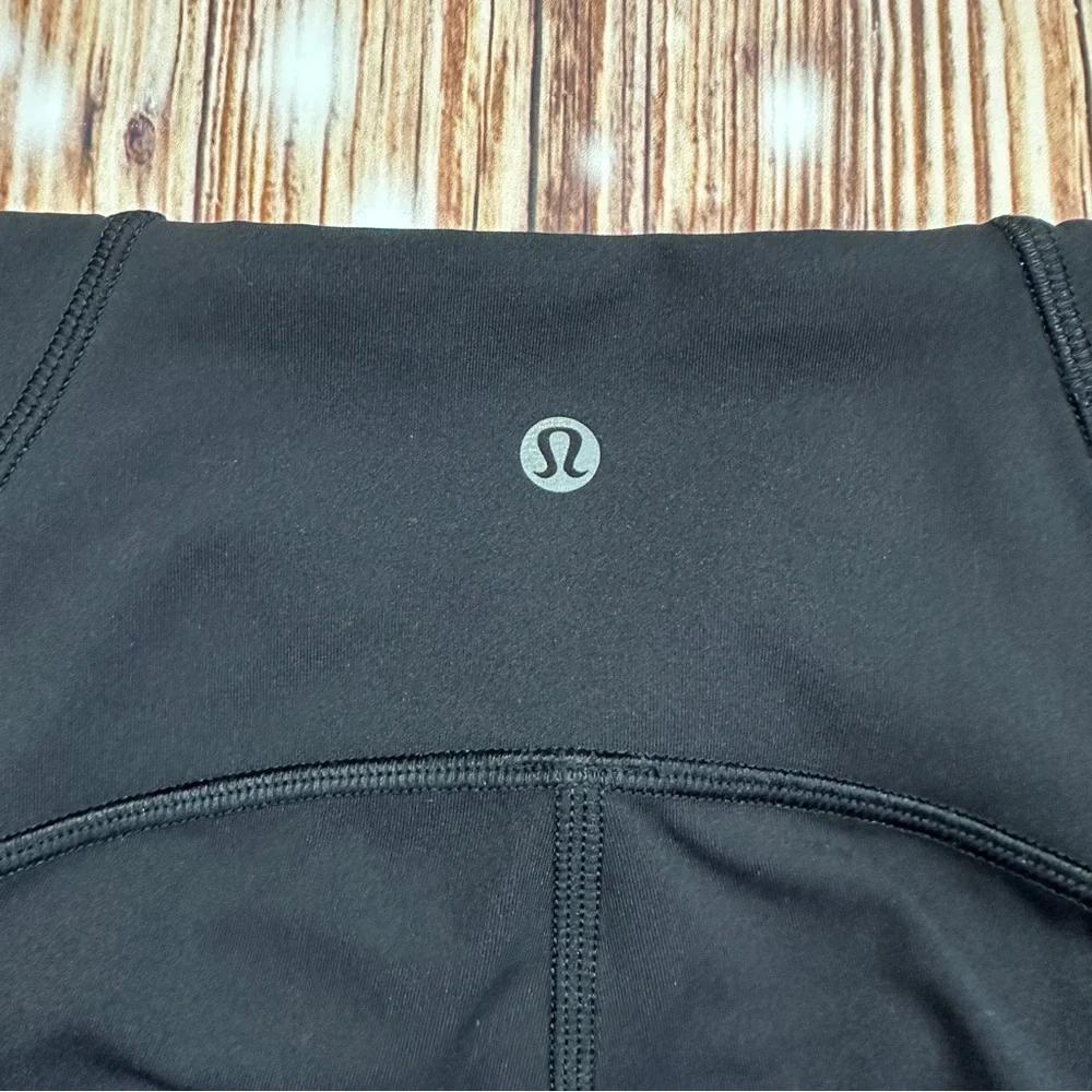 Lululemon Athletica Women’s Cropped Leggings Size 4